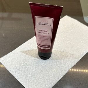 Bath & Body Works Aromatherapy Sensual Hand cream black currant vanilla